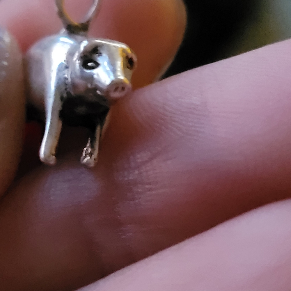 .925 Solid Sterling Silver Pig Charm - Picture 2 of 8